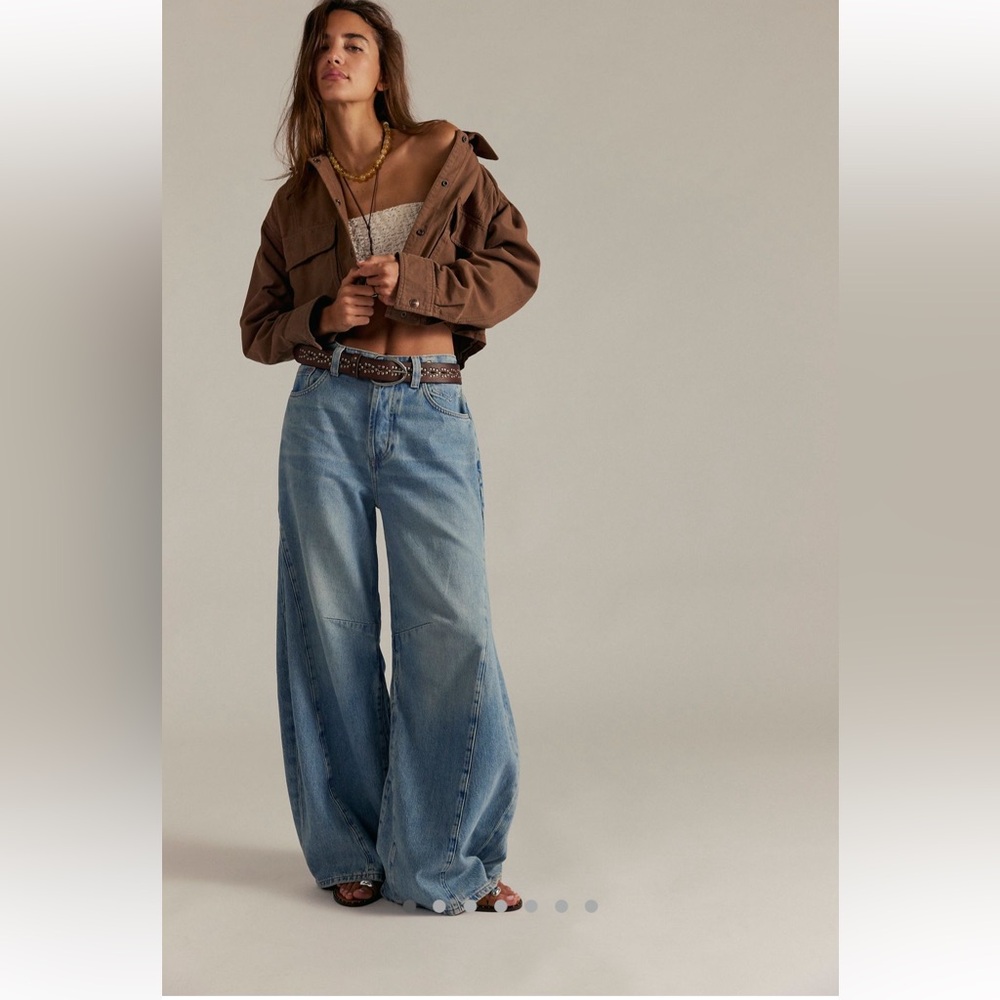 We The Free Eden High Slouchy Flare Size 30